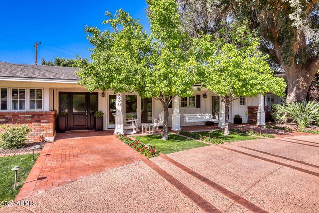 330 W LAWRENCE Road, Phoenix, AZ 85013