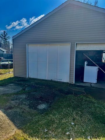 1306 Garfield Street, Mount Morris, MI 48458