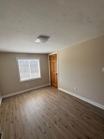 1306 Garfield Street, Mount Morris, MI 48458