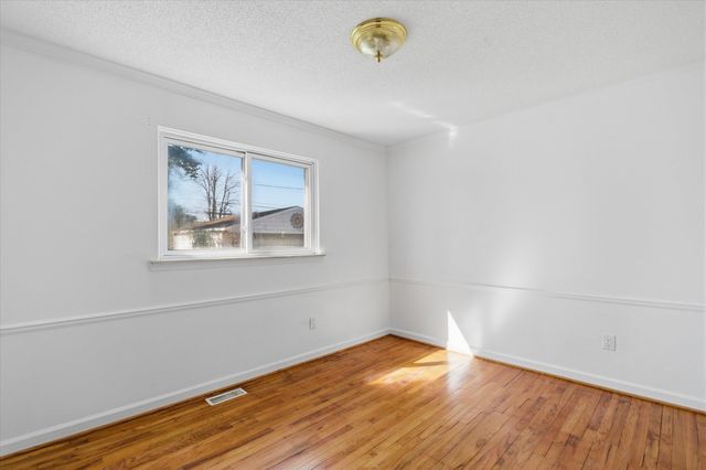 29725 Brown Court, Garden City, MI 48135