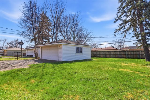 29725 Brown Court, Garden City, MI 48135