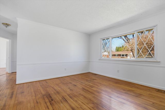 29725 Brown Court, Garden City, MI 48135