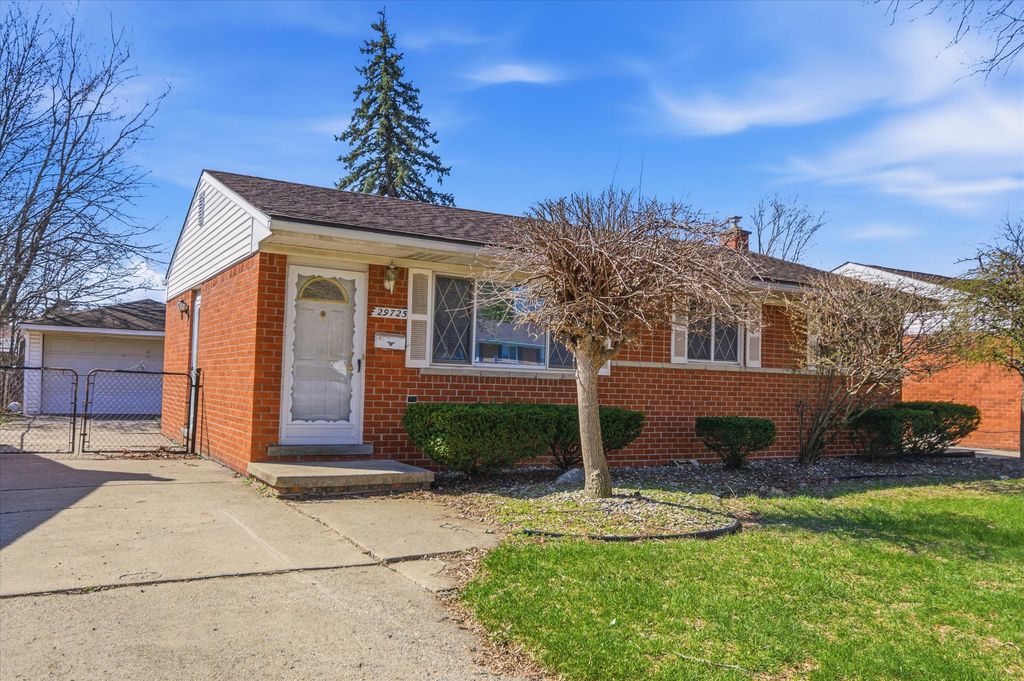 29725 Brown Court, Garden City, MI 48135