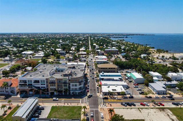 150 HARBORSIDE AVENUE 303, Punta Gorda, FL 33950