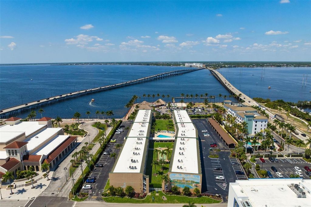 Image 2 of property listing at 150 HARBORSIDE AVENUE 303, Punta Gorda, FL 33950