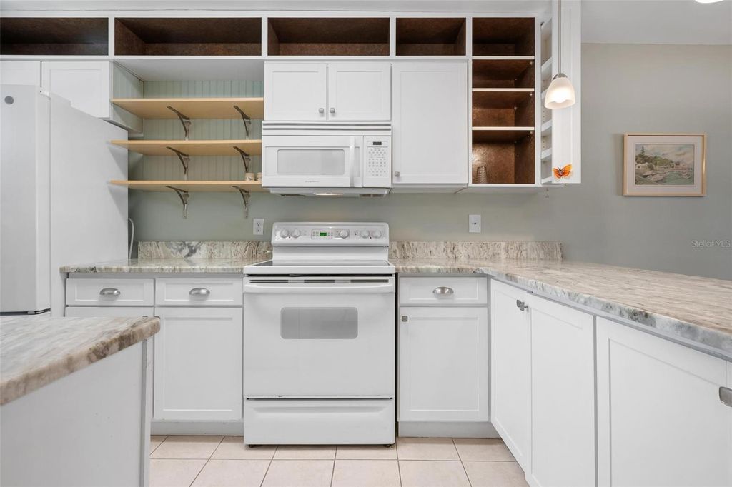 Image 19 of property listing at 150 HARBORSIDE AVENUE 303, Punta Gorda, FL 33950