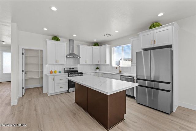 3961 W Highline Street, Thatcher, AZ 85552