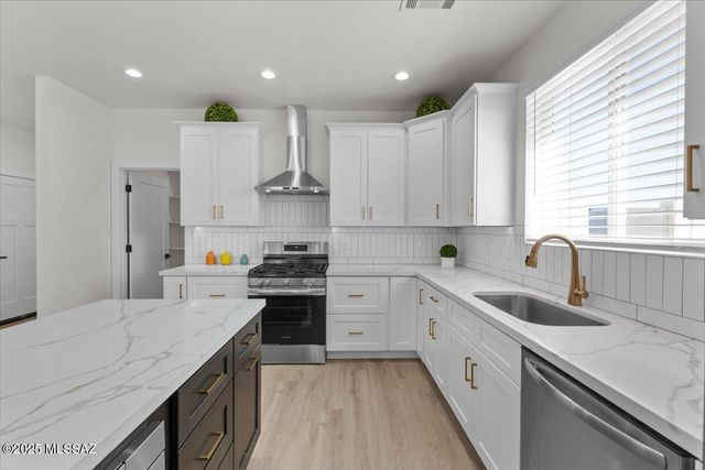 3961 W Highline Street, Thatcher, AZ 85552