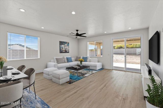 3961 W Highline Street, Thatcher, AZ 85552