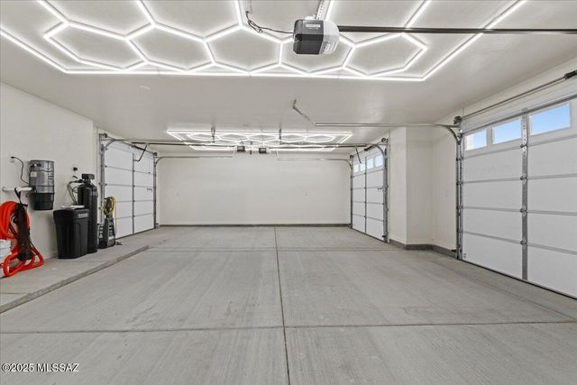 3961 W Highline Street, Thatcher, AZ 85552