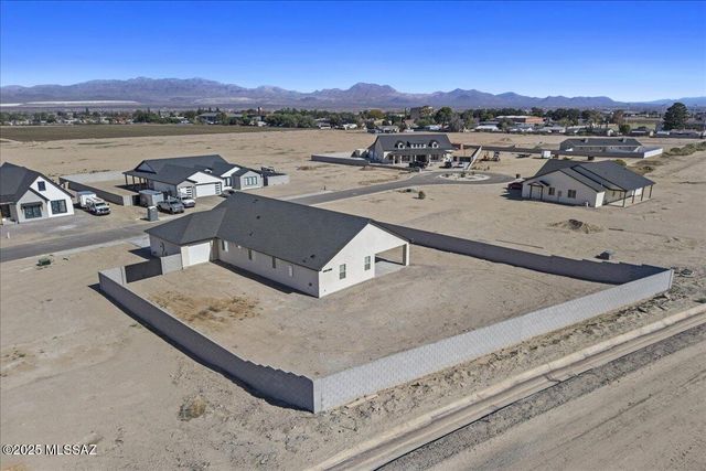 3961 W Highline Street, Thatcher, AZ 85552