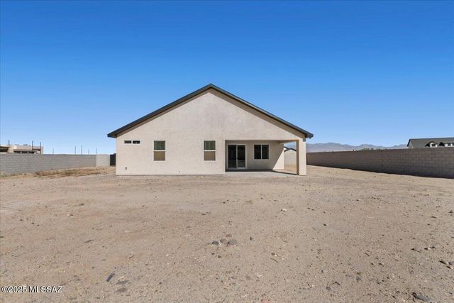 3961 W Highline Street, Thatcher, AZ 85552