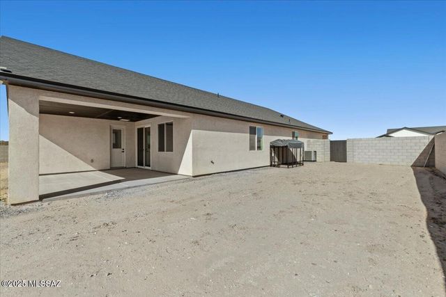 3961 W Highline Street, Thatcher, AZ 85552