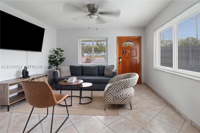 1201 NW 10th St 1-2, Dania Beach, FL 33004