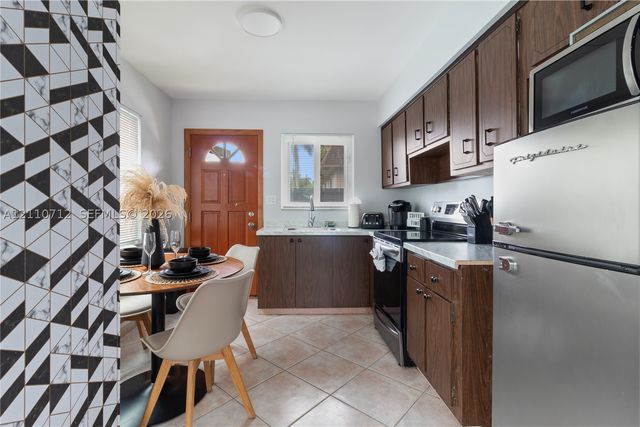 1201 NW 10th St 1-2, Dania Beach, FL 33004