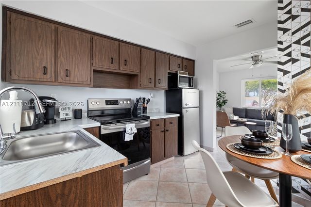1201 NW 10th St 1-2, Dania Beach, FL 33004
