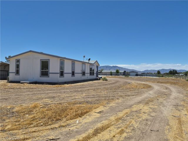 6201 Surrey Lane, Pahrump, NV 89048