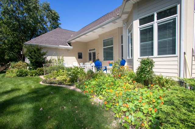 1910 Catkin Circle, Chesterton, IN 46304