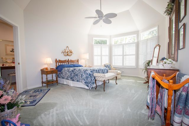 1910 Catkin Circle, Chesterton, IN 46304