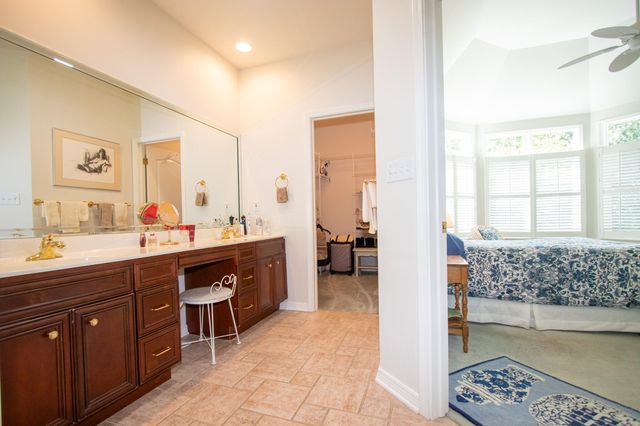 1910 Catkin Circle, Chesterton, IN 46304