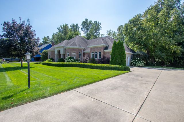 1910 Catkin Circle, Chesterton, IN 46304