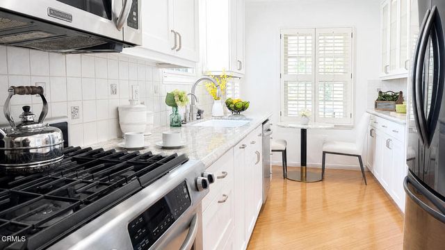 1420 N Arroyo Boulevard N, Pasadena, CA 91103