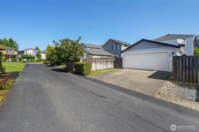 2887 Martin Street, Dupont, WA 98327