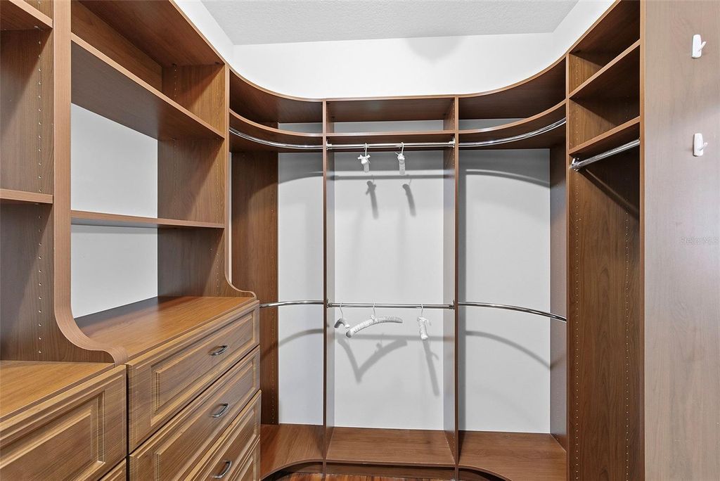 Image 21 of property listing at 1350 CENTERVILLE PLACE, The Villages, FL 32162