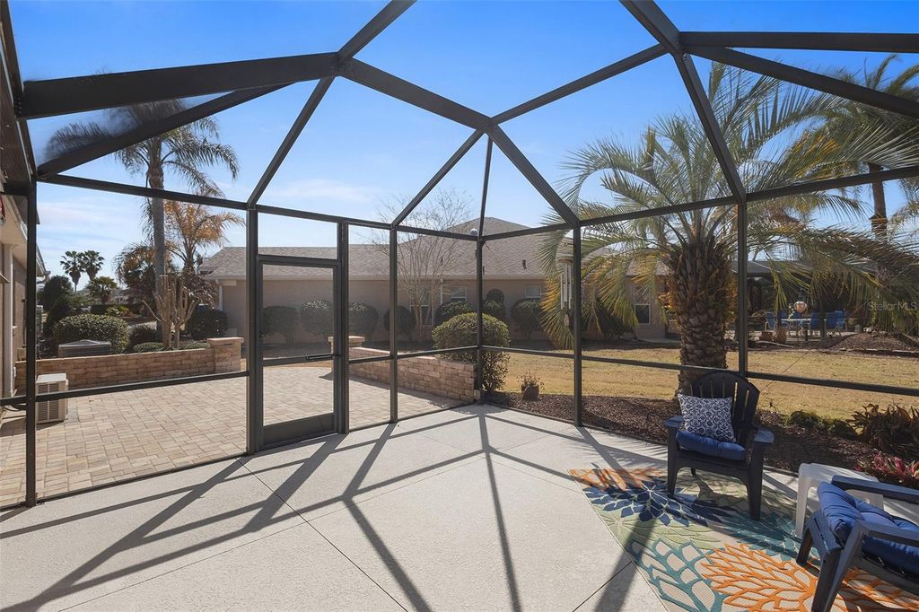 Image 4 of property listing at 1350 CENTERVILLE PLACE, The Villages, FL 32162