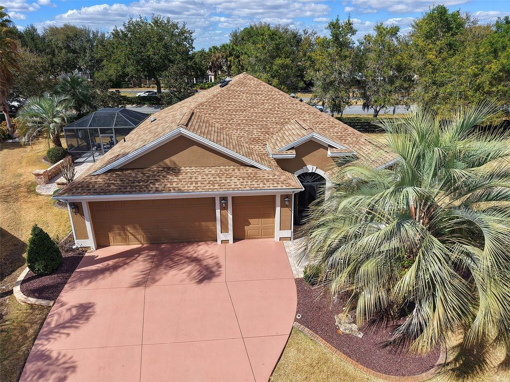 Image 32 of property listing at 1350 CENTERVILLE PLACE, The Villages, FL 32162