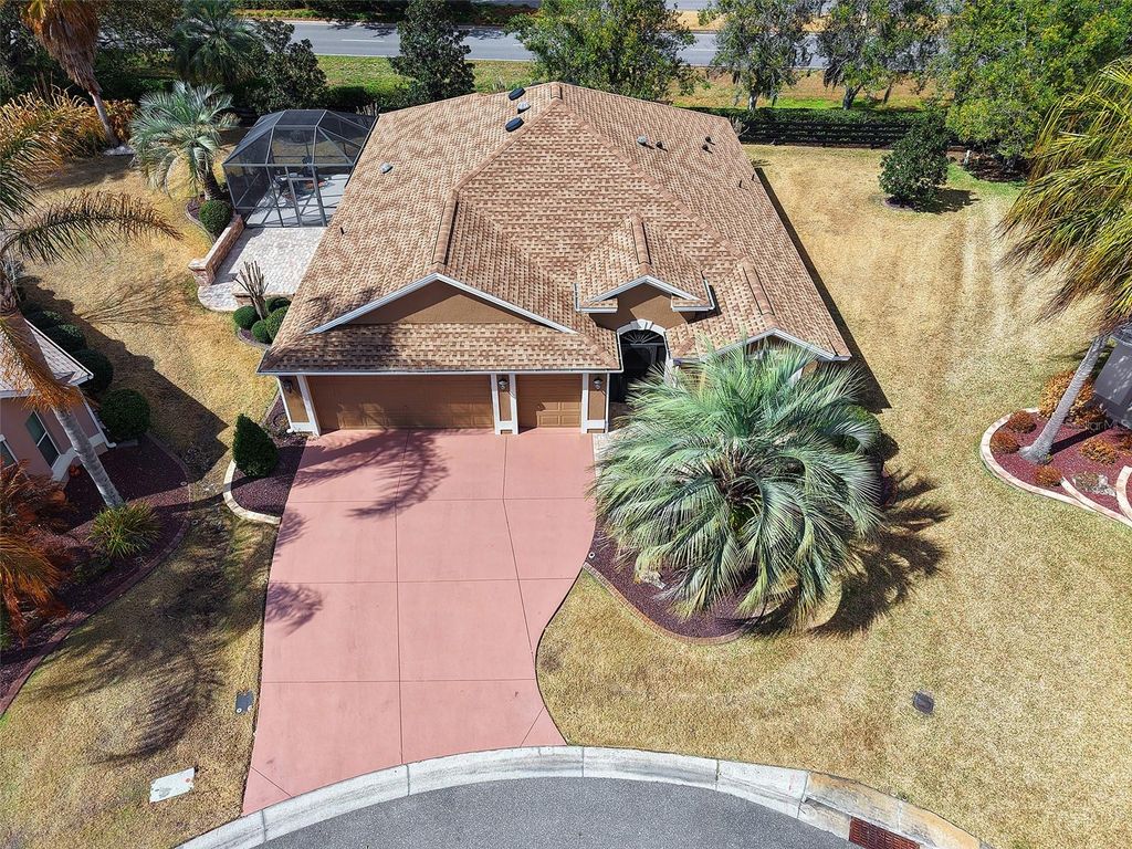 Image 33 of property listing at 1350 CENTERVILLE PLACE, The Villages, FL 32162