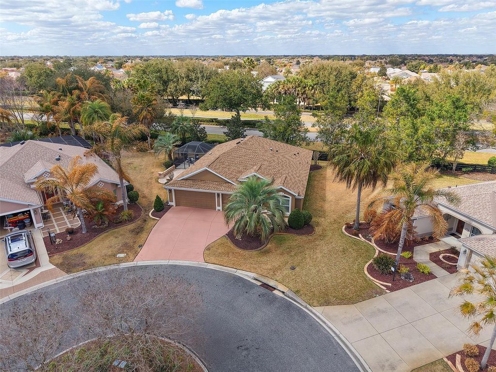 Image 34 of property listing at 1350 CENTERVILLE PLACE, The Villages, FL 32162