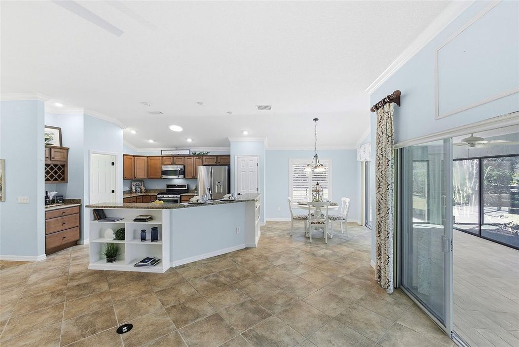 Image 9 of property listing at 1350 CENTERVILLE PLACE, The Villages, FL 32162