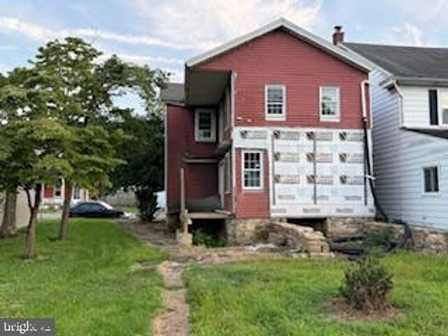 337 MAIN ST, Lykens, PA 17048