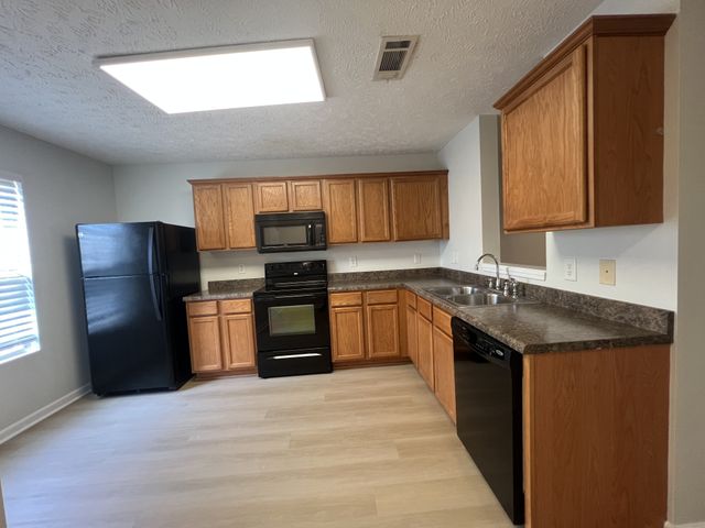 1407 Pleasant Ridge Rd, Antioch, TN 37013