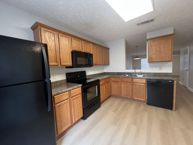 1407 Pleasant Ridge Rd, Antioch, TN 37013