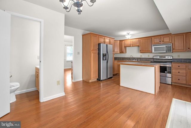 5124 PECAN DR, Fredericksburg, VA 22407