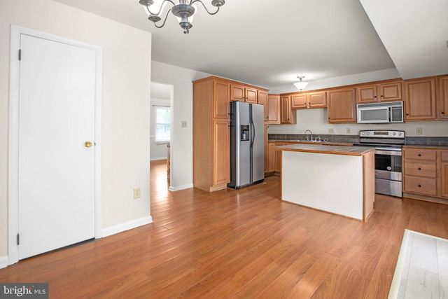 5124 PECAN DR, Fredericksburg, VA 22407