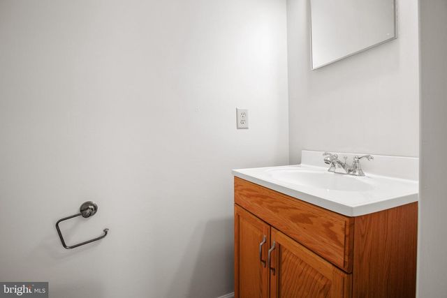 5124 PECAN DR, Fredericksburg, VA 22407