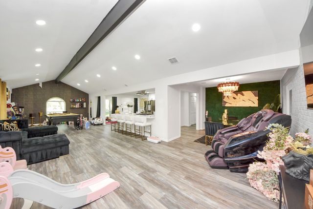 5702 Indigo Street, Houston, TX 77096