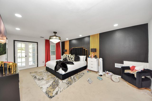 5702 Indigo Street, Houston, TX 77096