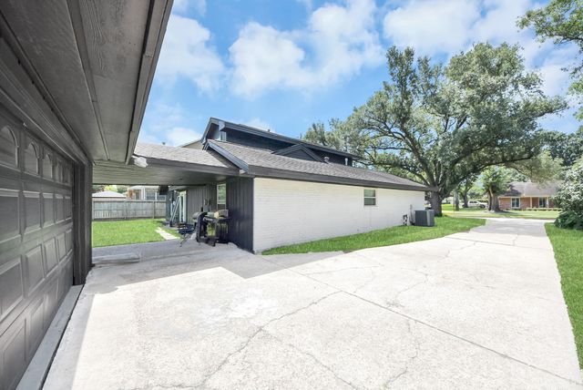 5702 Indigo Street, Houston, TX 77096
