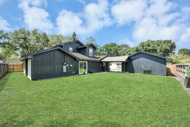 5702 Indigo Street, Houston, TX 77096