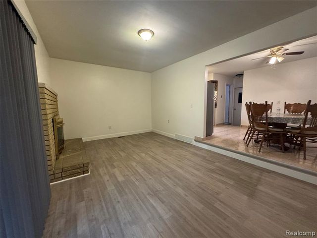 35055 Eden Park Drive, Sterling Heights, MI 48312