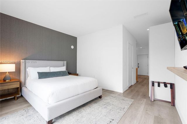 229 SW 9th Street 404, Miami, FL 33130