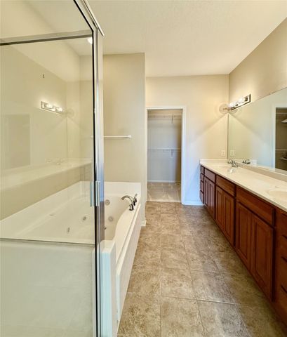 4010 NE Trilein Drive, Ankeny, IA 50021