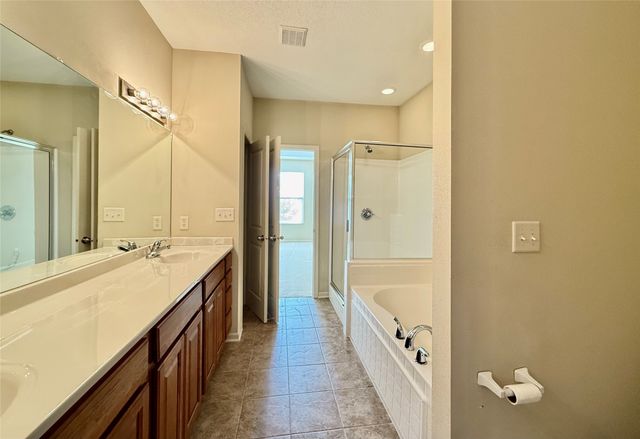 4010 NE Trilein Drive, Ankeny, IA 50021