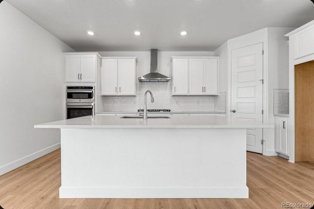8954 Whiteclover Street, Littleton, CO 80125