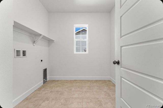 8954 Whiteclover Street, Littleton, CO 80125
