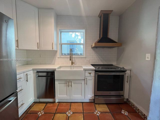 551 NE 69th St 1&2, Miami, FL 33138